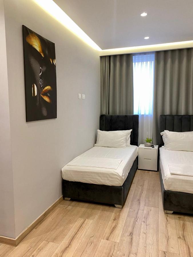 Primo Hotel Tirana Exterior foto
